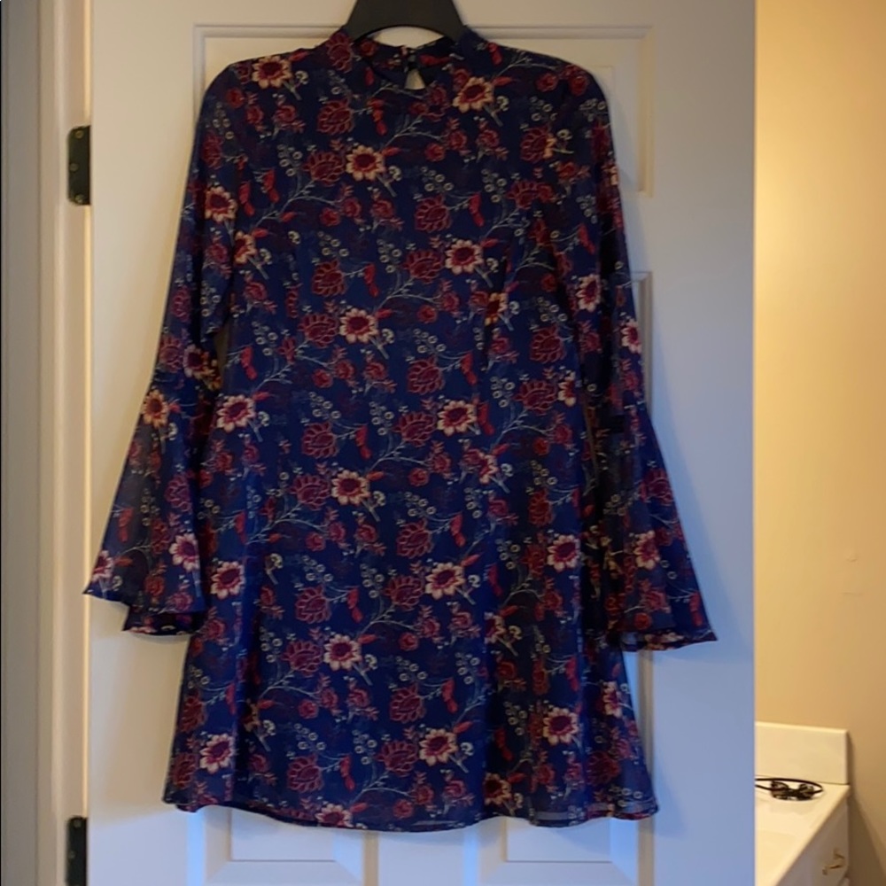 Bell sleeve floral dress